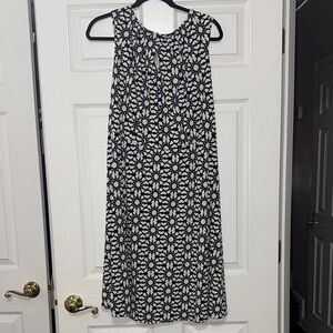 Chic Sleeveless Black, Blue and White Floral/Geometric A-line Midi Dress